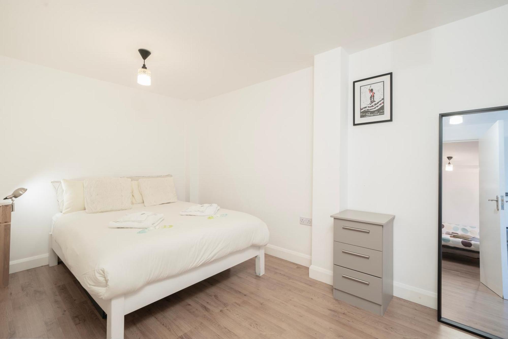 Modern One Bedroom Flat In Central ลอนดอน ภายนอก รูปภาพ